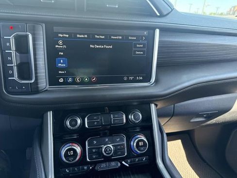 Used 2021 GMC Yukon Denali w/ Denali Premium Package AWD/4WD image 31