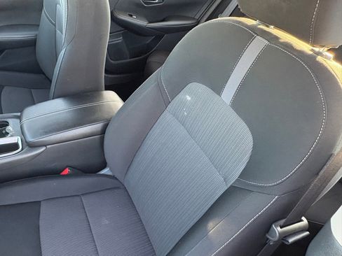 Certified 2025 Nissan Sentra SV image 28