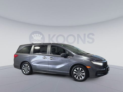 Used 2023 Honda Odyssey EX-L image 2