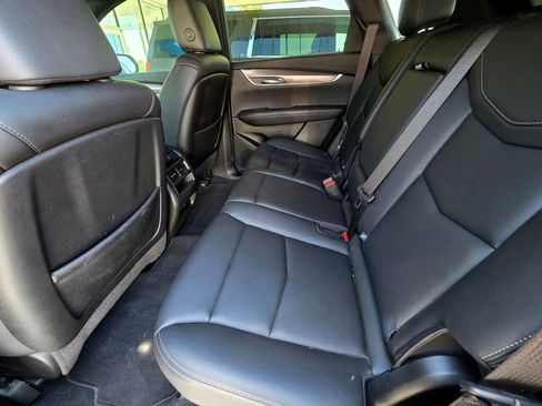 Used 2022 Cadillac XT5 Luxury FWD image 48