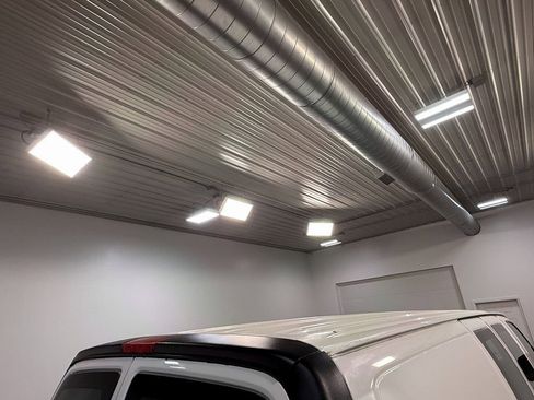 Used 2017 GMC Savana 2500 image 47