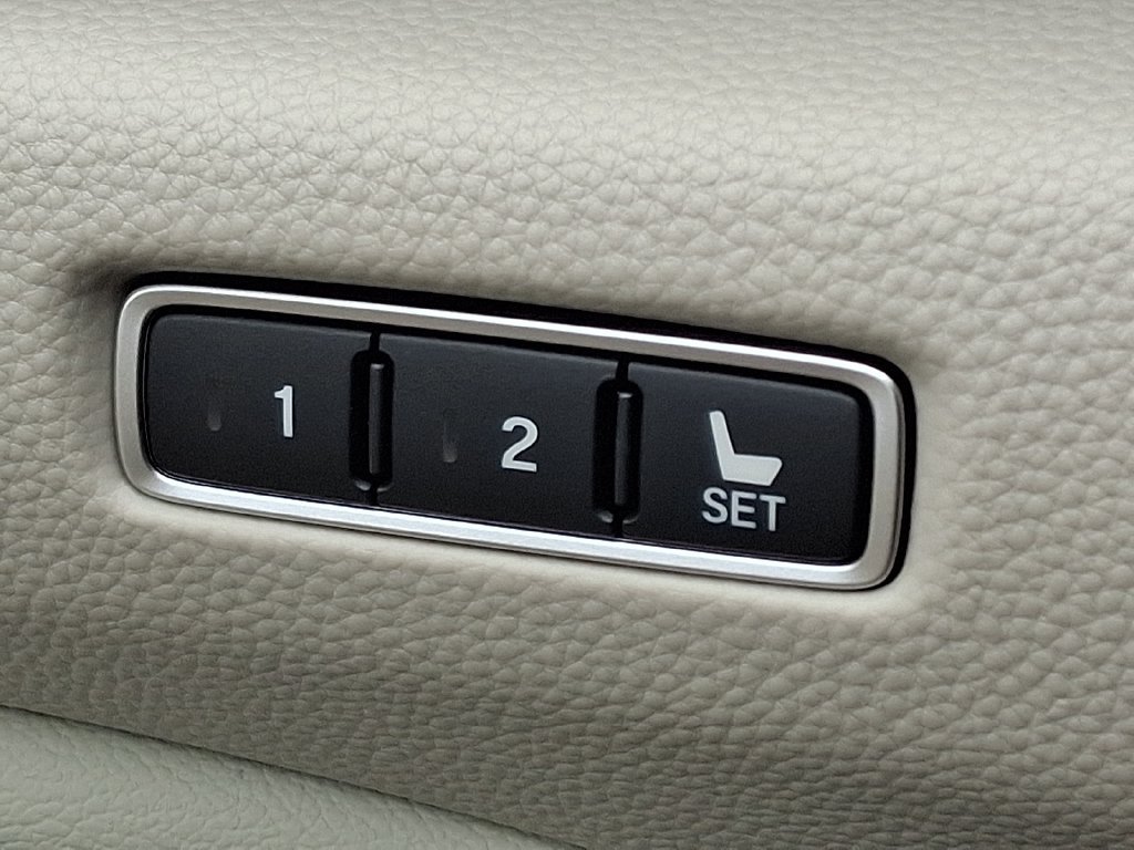 Used 2018 Honda Accord EX-L image 27