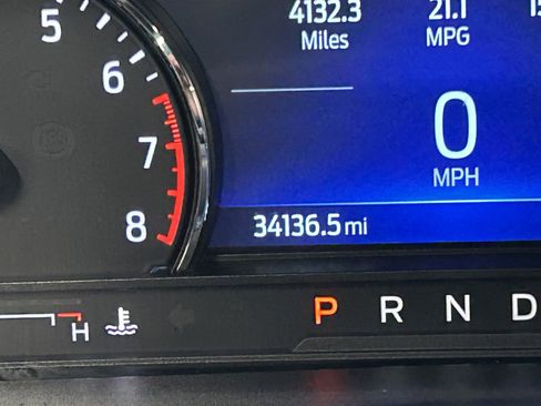 Used 2022 Ford Explorer XLT w/ Equipment Group 202A image 26