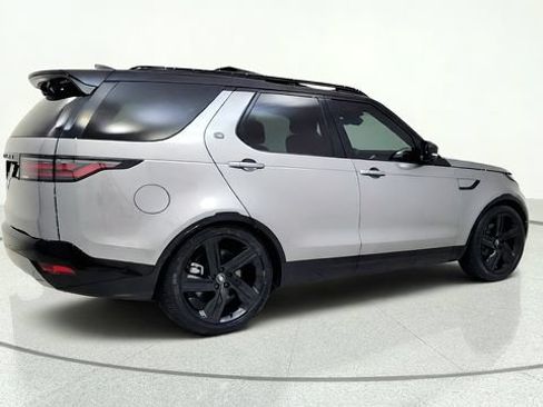 Used 2023 Land Rover Discovery S R-Dynamic AWD/4WD image 9