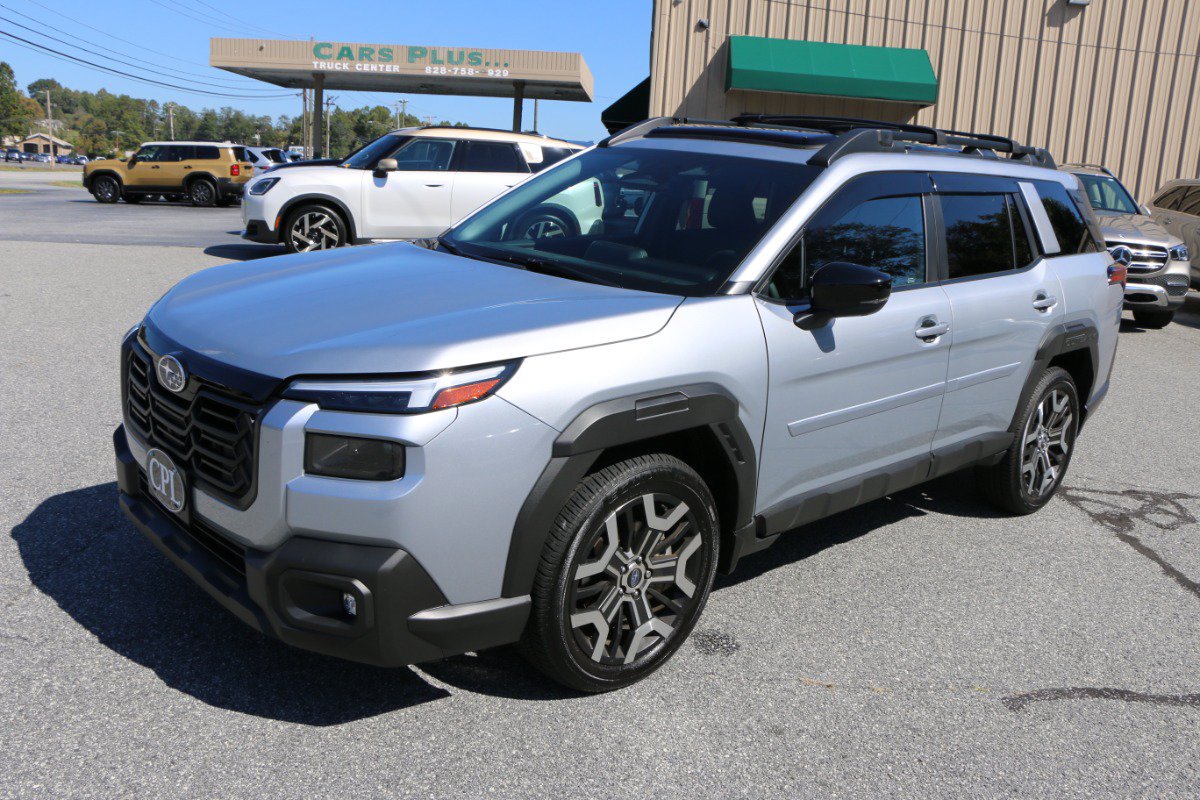 Used 2026 Subaru Outback Touring XT AWD/4WD image 1