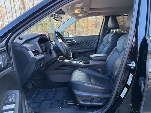 Used 2024 Mitsubishi Outlander 4WD Plug-In Hybrid image 13