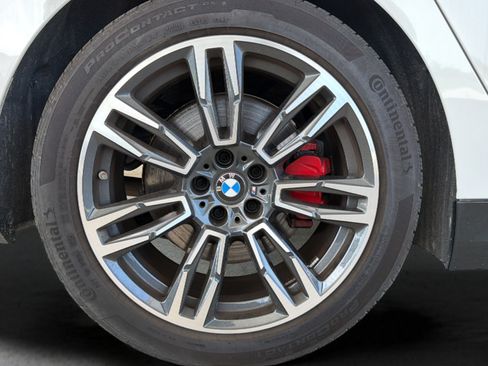 Used 2026 BMW 530i RWD image 13