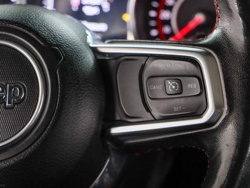 Used 2018 Jeep Wrangler Unlimited Rubicon AWD/4WD image 15