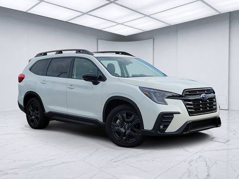Used 2025 Subaru Ascent Bronze Edition AWD/4WD image 2