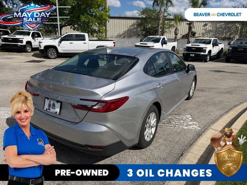 Used 2025 Toyota Camry LE FWD image 4