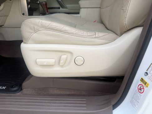 Used 2015 Lexus GX 460 w/ Premium Package AWD/4WD image 28