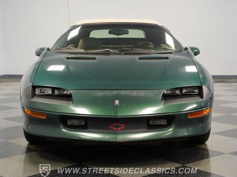 Used 1995 Chevrolet Camaro Z28 RWD image 18