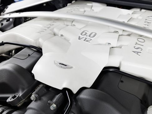 Used 2009 Aston Martin DBS Coupe RWD image 45
