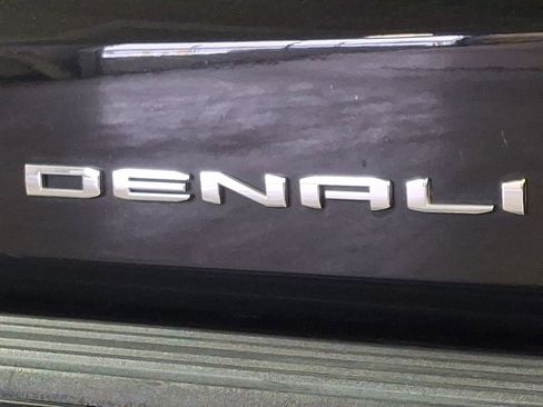 Used 2021 GMC Yukon Denali w/ Denali Ultimate Package image 34