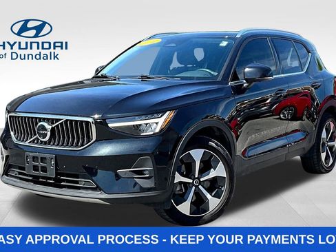 Used 2024 Volvo XC40 B5 Plus AWD/4WD image 1