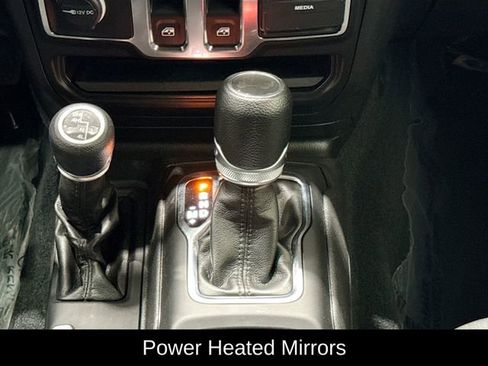 Used 2022 Jeep Wrangler Willys image 24