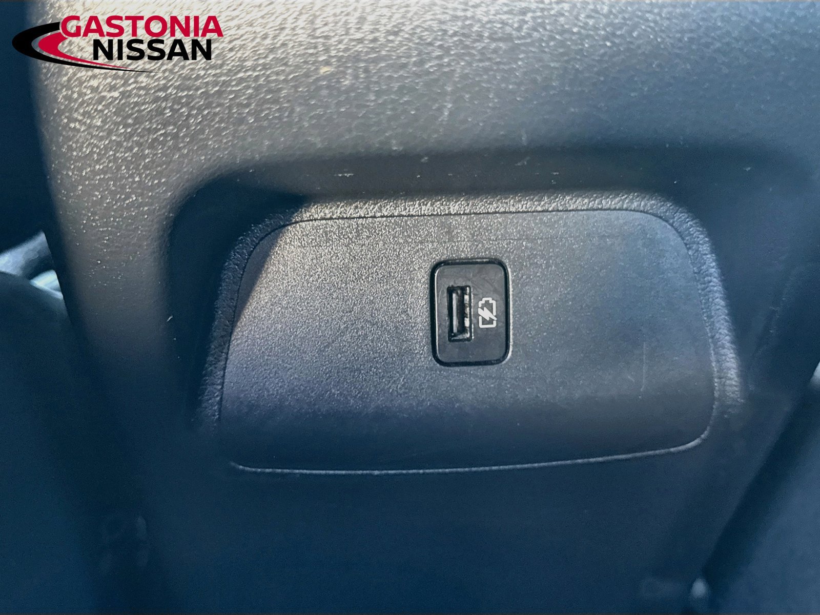 Used 2024 Nissan Sentra SV FWD image 33