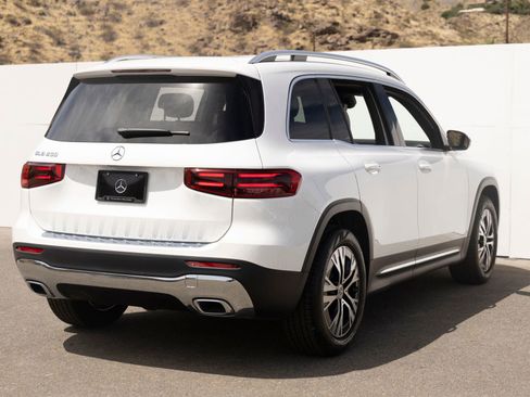 Used 2026 Mercedes-Benz GLB 250 image 10