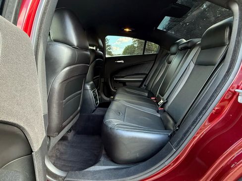 Used 2017 Dodge Charger SXT w/ AWD Plus Group image 25