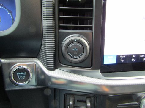 Used 2025 Ford F150 Raptor AWD/4WD image 24