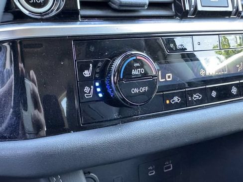 Used 2024 Nissan Pathfinder Platinum w/ Cargo Package AWD/4WD image 37