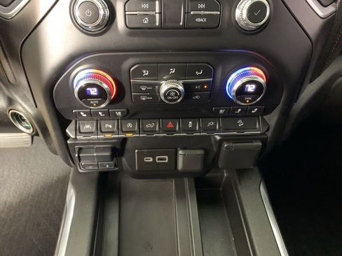 Used 2020 GMC Sierra 1500 AT4 w/ AT4 Premium Package image 26