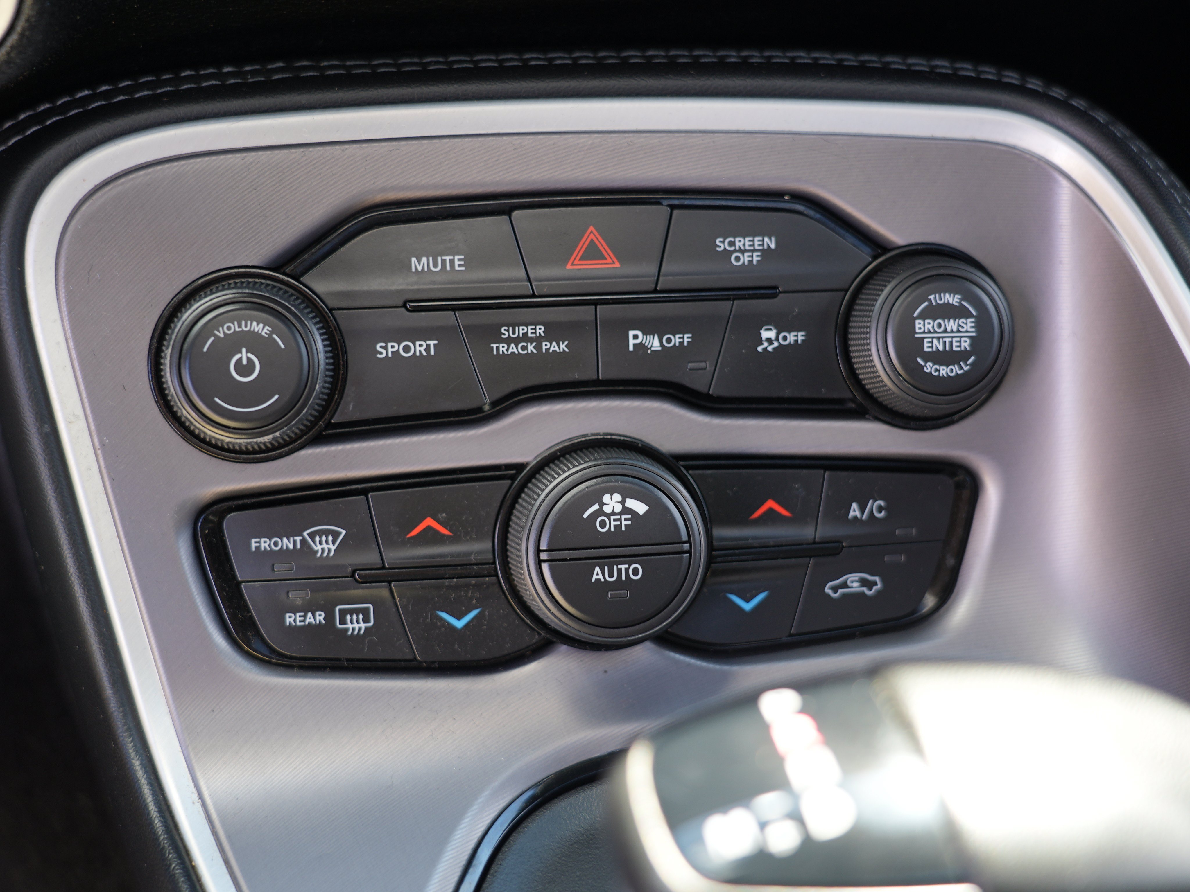 Used 2022 Dodge Challenger GT w/ Driver Convenience Group AWD/4WD image 26
