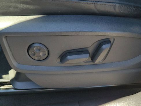 Certified 2023 Audi Q5 2.0T Premium Plus w/ Premium Plus Package image 18