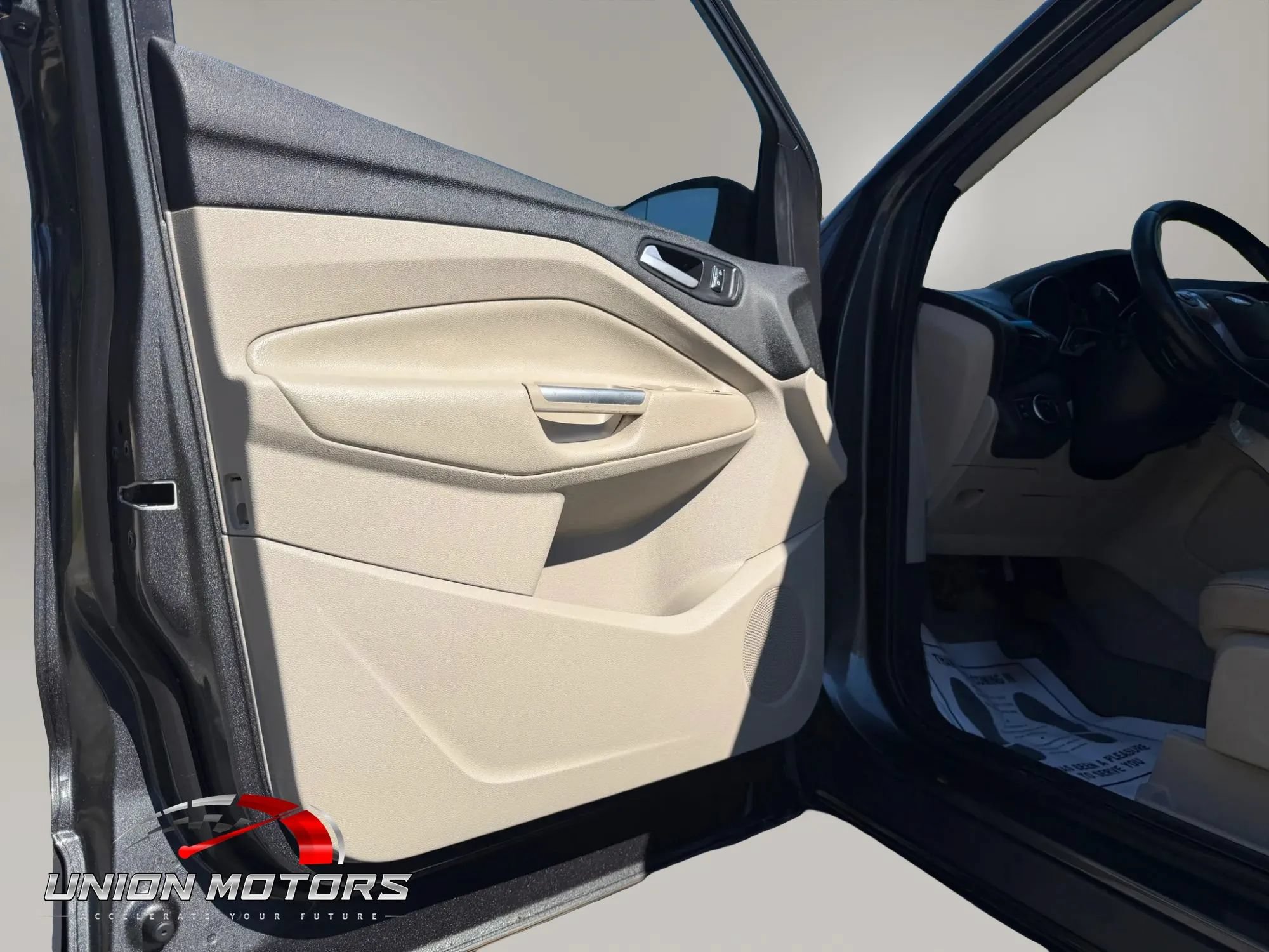 Used 2016 Ford Escape SE w/ SE Leather Comfort Package FWD image 41