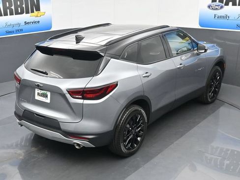 New 2026 Chevrolet Blazer LT w/ LPO, Black Sport Package FWD image 27