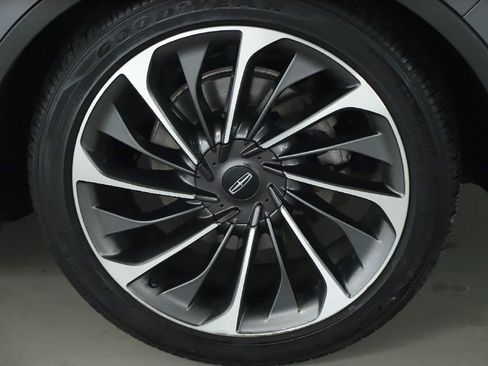 Used 2021 Lincoln Aviator Reserve w/ Equipment Group 202A image 37