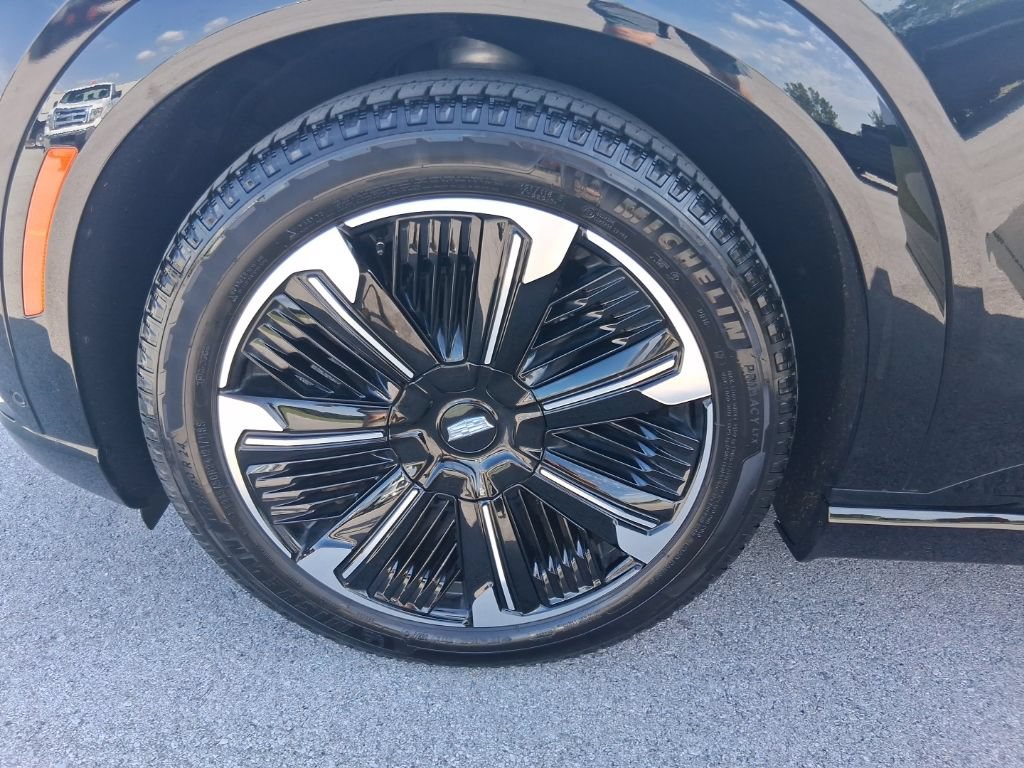 Used 2025 Cadillac Escalade IQ Sport 2 AWD/4WD image 14