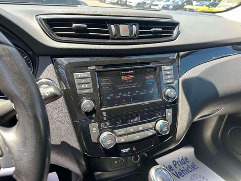 Used 2021 Nissan Rogue Sport SV AWD/4WD image 29