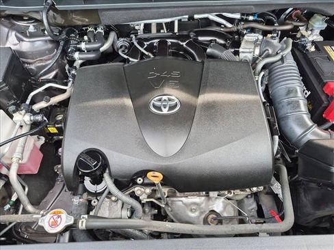 Used 2021 Toyota Highlander Platinum AWD/4WD image 24