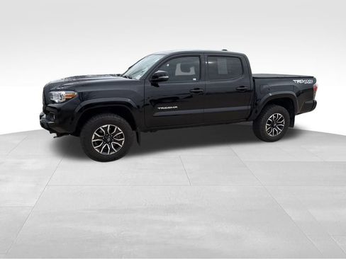 Used 2022 Toyota Tacoma TRD Sport image 10