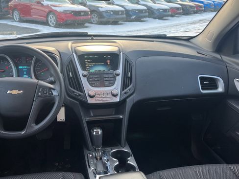 Used 2016 Chevrolet Equinox LS image 15