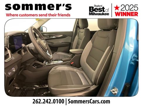 Used 2025 Chevrolet TrailBlazer LT w/ Convenience Package AWD/4WD image 9