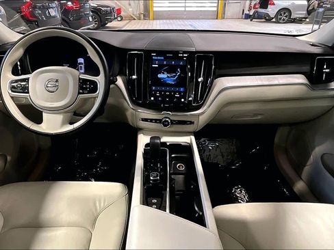 Used 2023 Volvo XC60 B5 Plus w/ Climate Package image 15