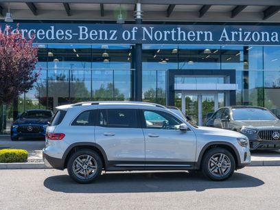 New 2025 Mercedes-Benz GLB 250 4MATIC