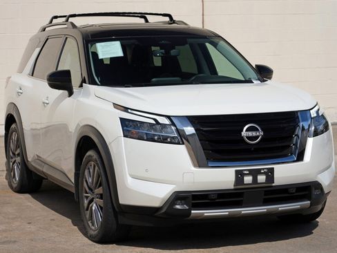 Used 2023 Nissan Pathfinder SL w/ SL Premium Package FWD image 52