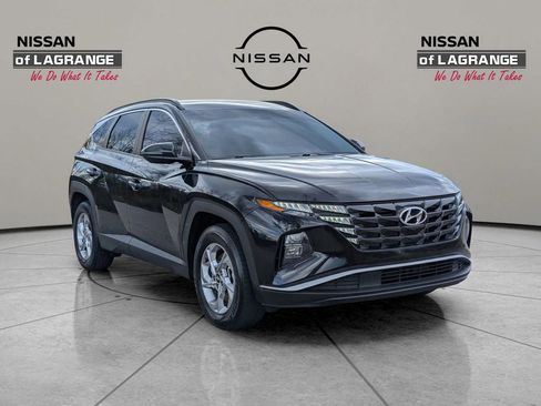 Used 2022 Hyundai Tucson SEL FWD image 3