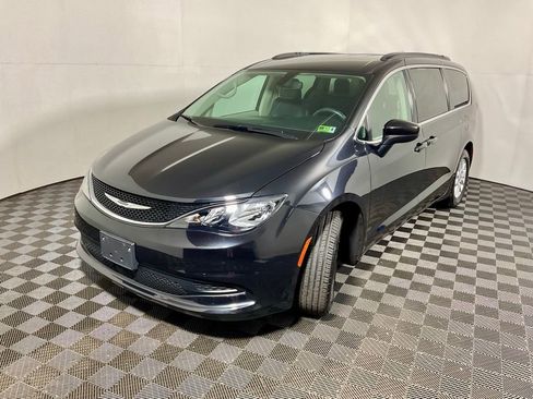 Used 2021 Chrysler Voyager Lxi image 7