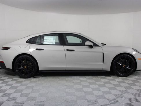 New 2026 Porsche Panamera image 8