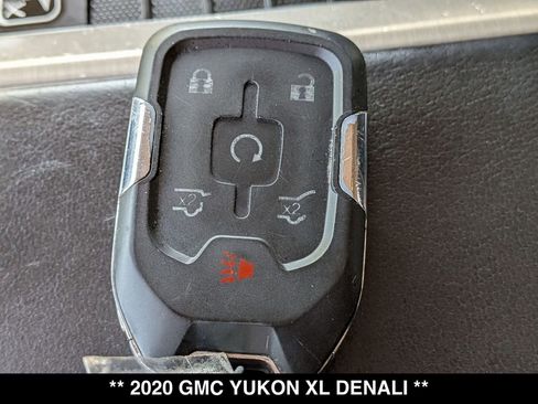 Used 2020 GMC Yukon XL Denali w/ Open Road Package AWD/4WD image 32