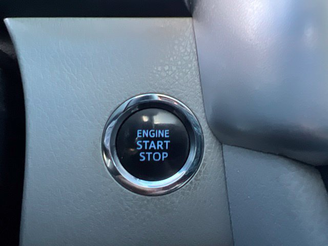 Used 2015 Toyota Highlander Limited Platinum AWD/4WD image 26