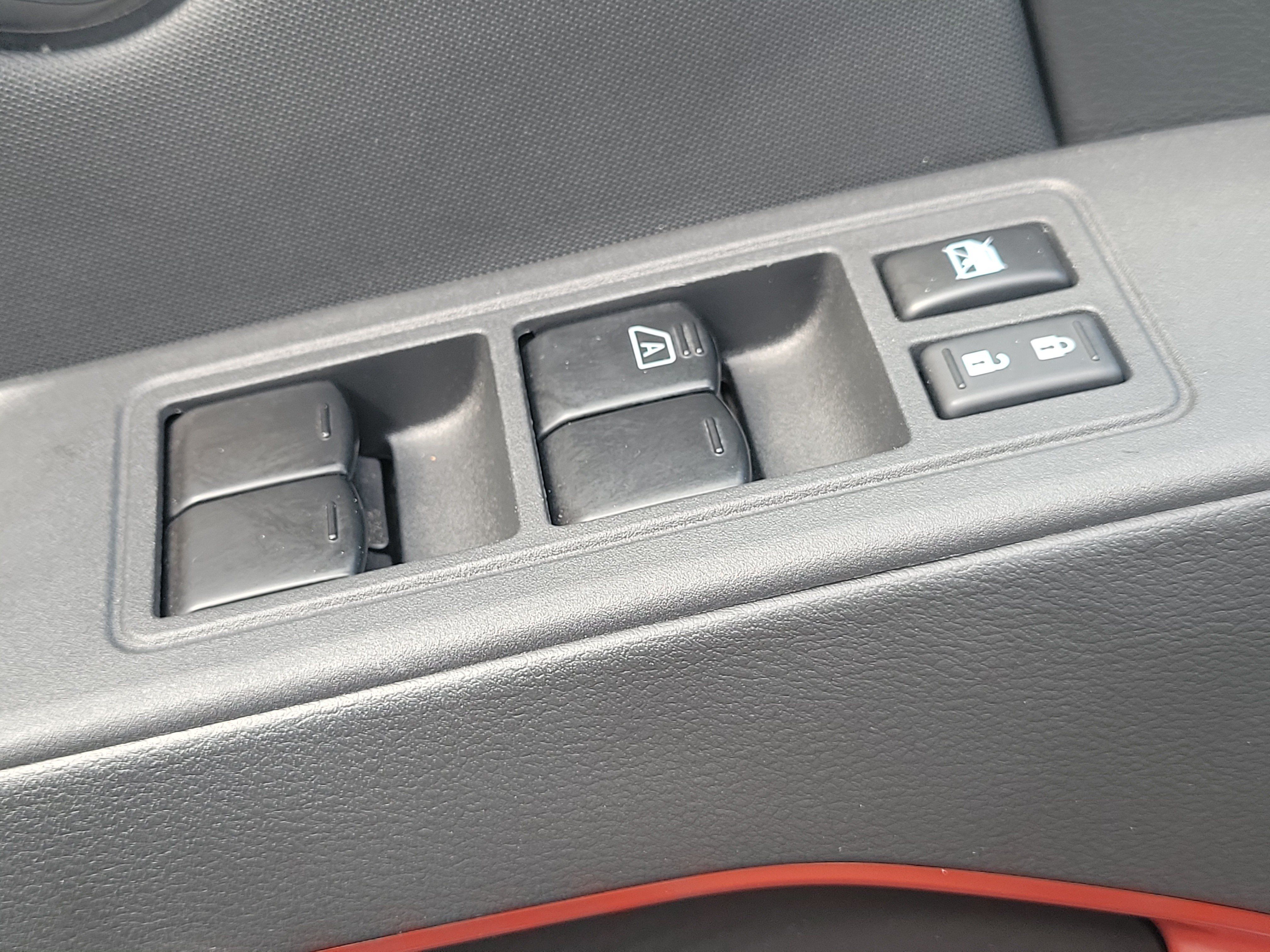 Used 2022 Nissan Frontier Pro-X RWD image 33