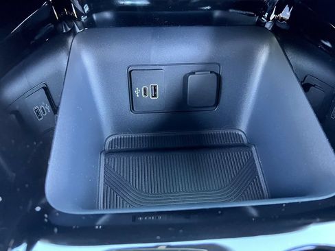 Used 2026 Ford Explorer Platinum w/ LUX Leather Package AWD/4WD image 23