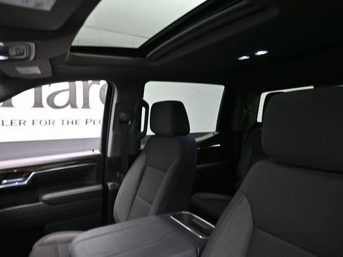 Used 2024 Chevrolet Silverado 1500 RST w/ Redline Edition AWD/4WD image 17