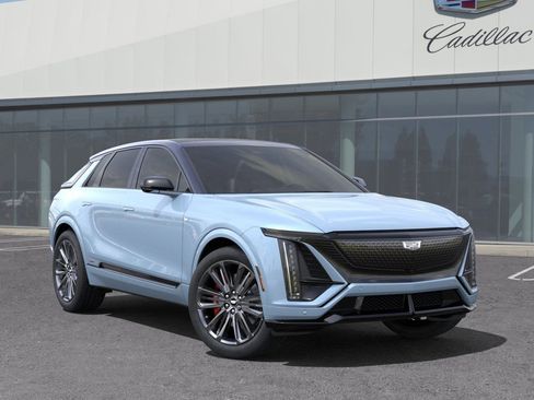New 2026 Cadillac Lyriq V image 8