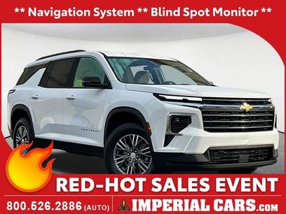Used 2025 Chevrolet Traverse LT